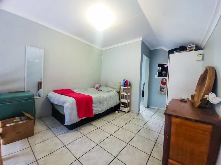 1 Bedroom Property for Sale in Kannoniers Park North West